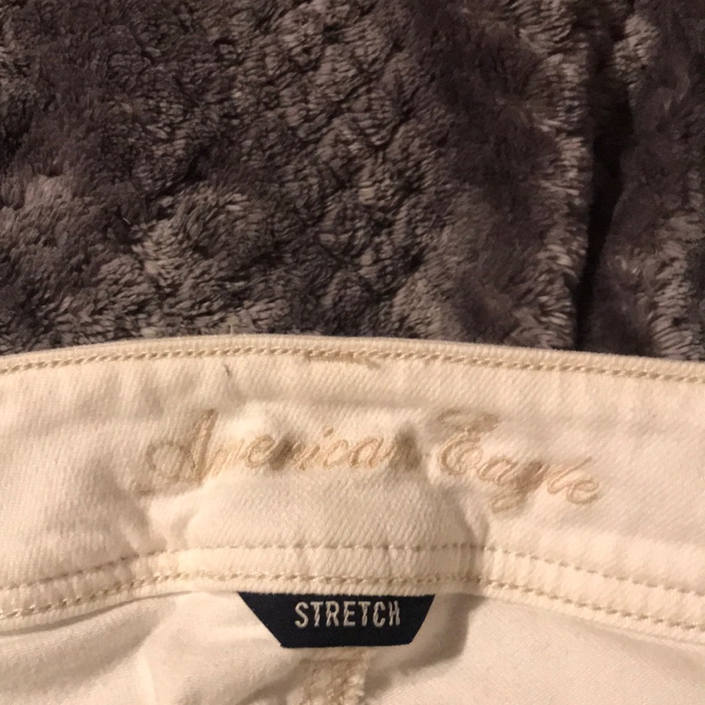 White American Eagle pants